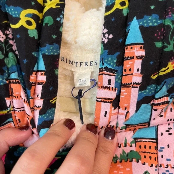 Printfresh Quilted Sherpa Poncho - Picture 4 of 8